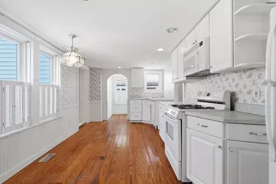 8 Vernon Ct, Newburyport, MA 01950 - Photo 12