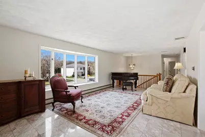 6 Gavin Cir, Stoneham, MA 02180 - Photo 10