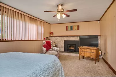 27 Mount Tom Ave., Holyoke, MA 01040 - Photo 26
