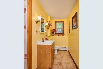 27 Mount Tom Ave., Holyoke, MA 01040 - Photo 28