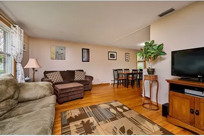 27 Mount Tom Ave., Holyoke, MA 01040 - Photo 8