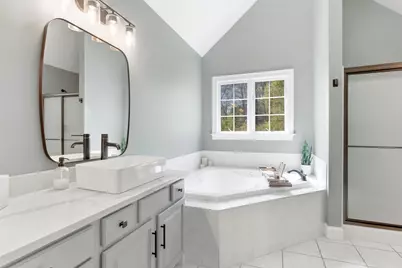 4 Fieldstone Ct, Grafton, MA 01519 - Photo 32