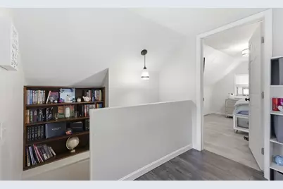 49 Canterbury Rd, Springfield, MA 01118 - Photo 26