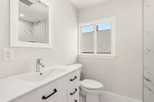 18 Balcomb St, Salem, MA 01970 - Photo 24