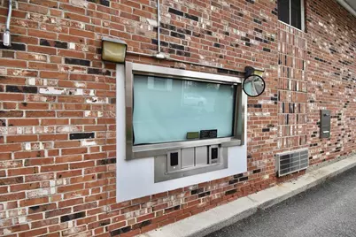 21 Locust St, Northampton, MA 01060 - Photo 6