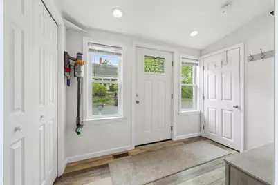 23 Belmont St, Abington, MA 02351 - Photo 8