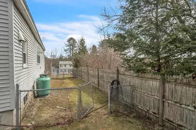 19 Elane, Methuen, MA 01844 - Photo 10
