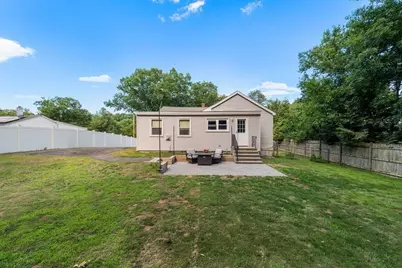 19 Elane, Methuen, MA 01844 - Photo 2