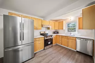 14 Palmer St, Quincy, MA 02169 - Photo 4