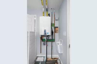 15 Rear Argyle St, Revere, MA 02151 - Photo 34