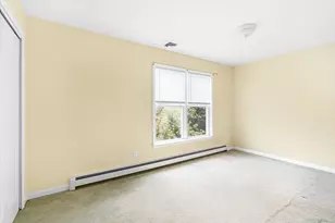 19 Pinehurst Ave, Saugus, MA 01906 - Photo 10