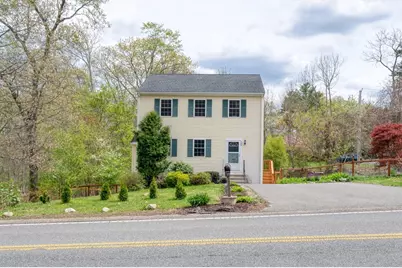 289 Weymouth St, Holbrook, MA 02343 - Photo 1
