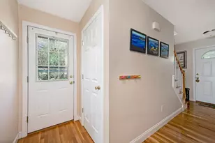 289 Weymouth St, Holbrook, MA 02343 - Photo 14