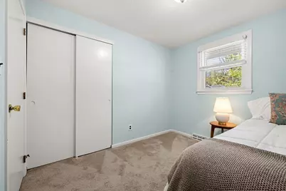 35 Freeport Dr, Burlington, MA 01803 - Photo 22