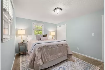35 Freeport Dr, Burlington, MA 01803 - Photo 18