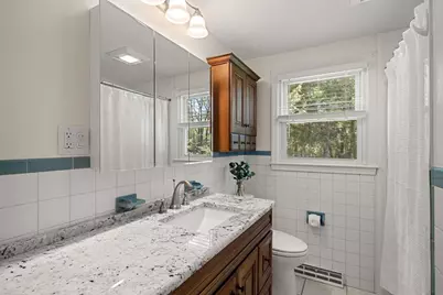 35 Freeport Dr, Burlington, MA 01803 - Photo 20