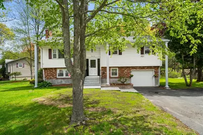 35 Freeport Dr, Burlington, MA 01803 - Photo 2