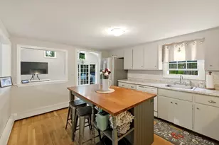 117 Pelham St, Pembroke, MA 02359 - Photo 16