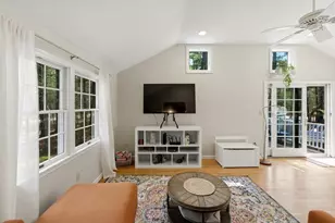 117 Pelham St, Pembroke, MA 02359 - Photo 12