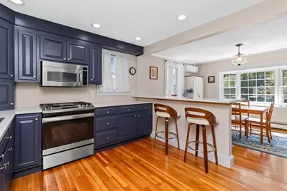 173 Jefferson St, Dedham, MA 02026 - Photo 4