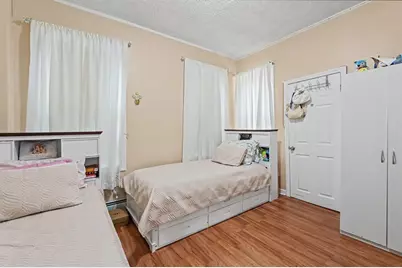 23 7th Ave, Haverhill, MA 01830 - Photo 16