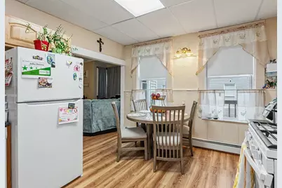 23 7th Ave, Haverhill, MA 01830 - Photo 14