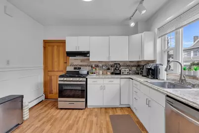 64 Commonwealth Rd, Watertown, MA 02472 - Photo 2