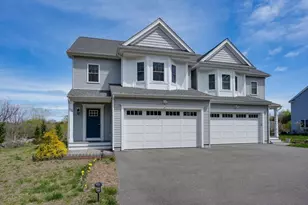 228 Norfolk St, Holliston, MA 01746 - Photo 1