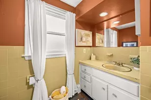 273 W Chestnut St, Brockton, MA 02301 - Photo 18