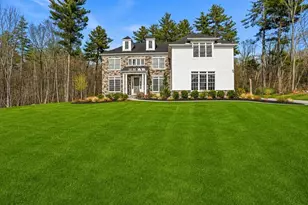 60 Chamberlain St, Hopkinton, MA 01748 - Photo 2