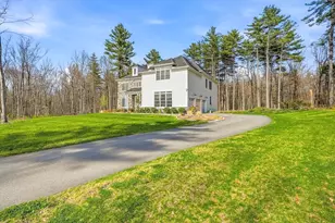 60 Chamberlain St, Hopkinton, MA 01748 - Photo 38