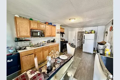 27 Loring St, Springfield, MA 01105 - Photo 14