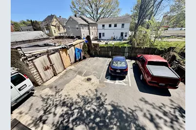 27 Loring St, Springfield, MA 01105 - Photo 24