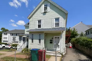 14 Warnock St, Lowell, MA 01852 - Photo 2