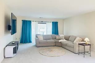 224 Nassau Dr, Springfield, MA 01129 - Photo 10