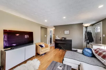 22 Irving St, Reading, MA 01867 - Photo 6