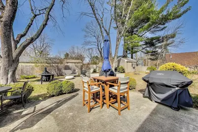 22 Irving St, Reading, MA 01867 - Photo 30
