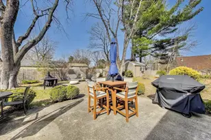 22 Irving St, Reading, MA 01867 - Photo 30