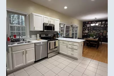 21 Knowlton Circ #21, Upton, MA 01568 - Photo 8