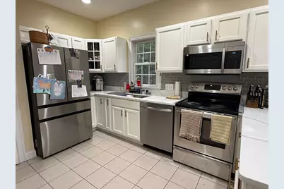 21 Knowlton Circ #21, Upton, MA 01568 - Photo 6