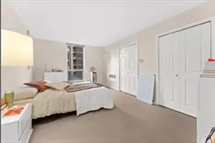 33 Pond Ave, Brookline, MA 02445 - Photo 8