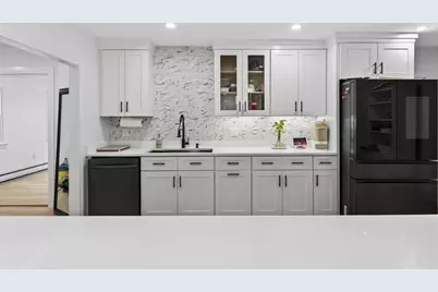 52 High St, Hudson, MA 01749 - Photo 6