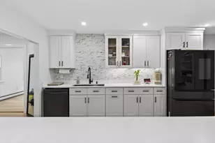 52 High St, Hudson, MA 01749 - Photo 6