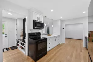 52 High St, Hudson, MA 01749 - Photo 8