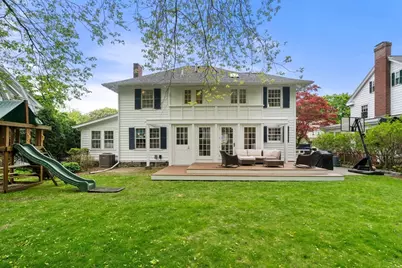 26 Berkshire Road, Newton, MA 02460 - Photo 2