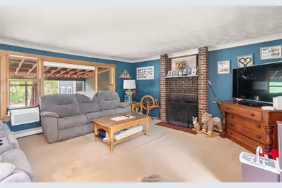 139 Grove St, Mansfield, MA 02048 - Photo 10