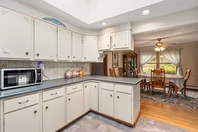 139 Grove St, Mansfield, MA 02048 - Photo 8