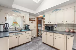 139 Grove St, Mansfield, MA 02048 - Photo 6