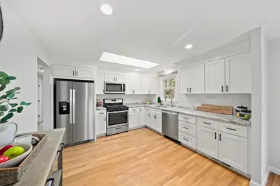 178 Morse St, Sharon, MA 02067 - Photo 4