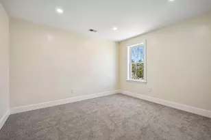 33 Seabiscuit Dr, Plymouth, MA 02360 - Photo 16